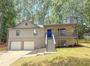 90 Lake Avalon Ct, Dallas, GA 30157