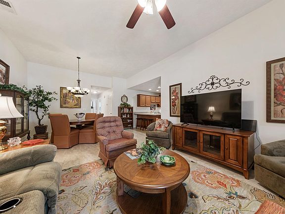 5th image of 3017 Gardenia Dr
