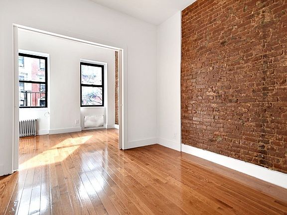 2nd image of 313 E 78th St APT 2A