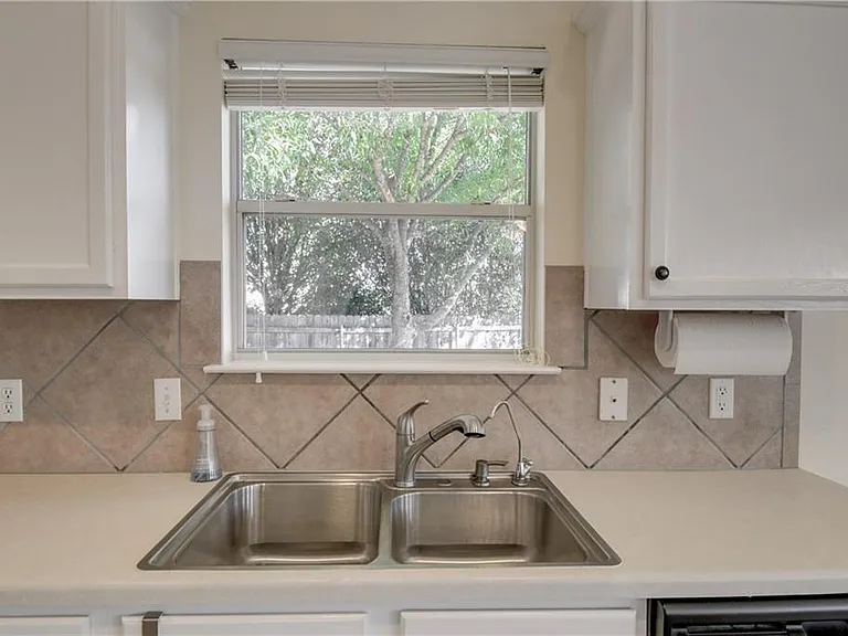 113 Spur Cv — Photo 9