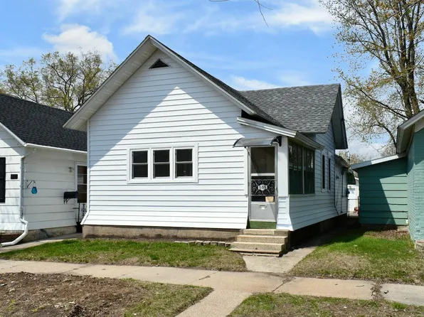 509 Wall St, Winona, MN 55987