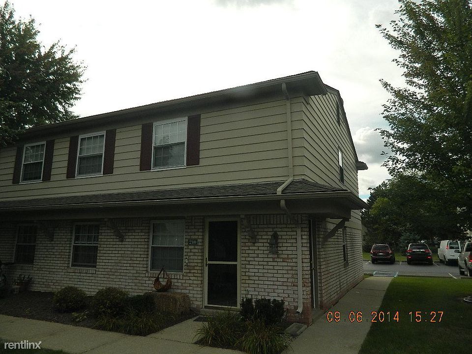 1st image of 210 Princeton Dr #1