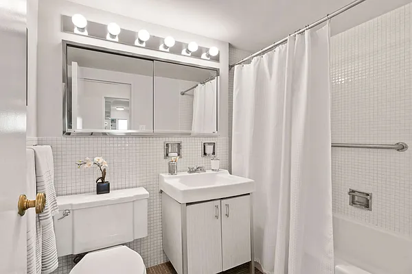 Sold by Compass | media 8