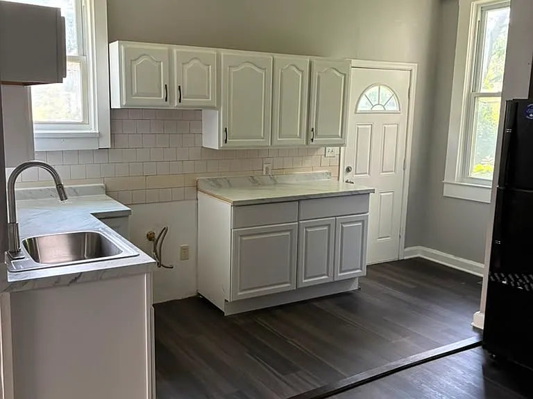 2207 Chelsea Ter #1 — Photo 8