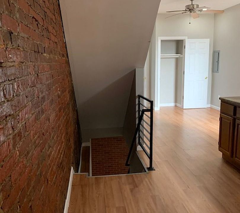 1st image of 1914 E Venango St Floor 1