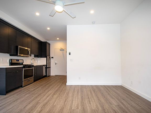 4th image of 237 Shipley St