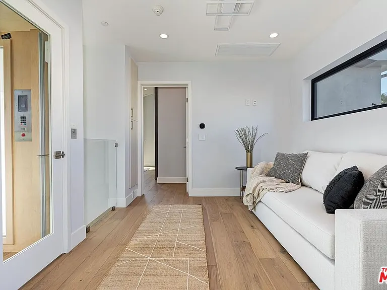 489 S Willaman Dr — Photo 28