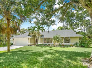 8852 155th Pl N, Palm Beach Gardens, FL 33418
