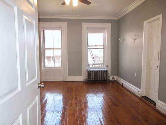 5th image of 17 Cambridge Pl #2