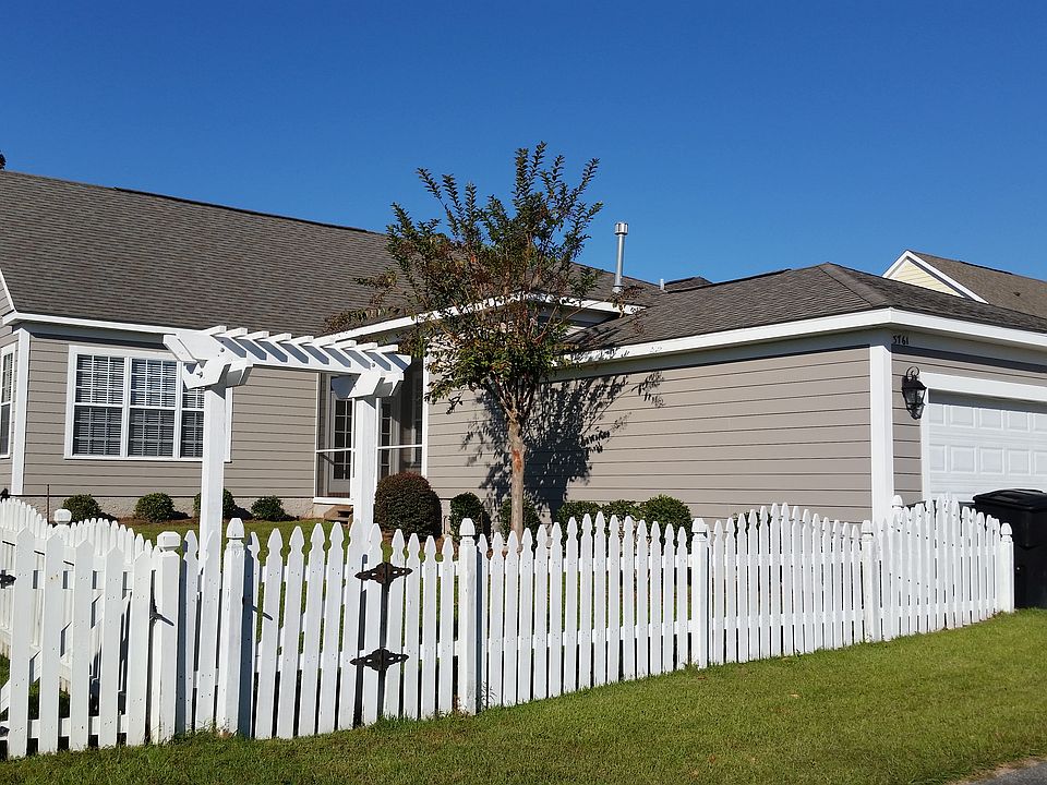2nd image of 3761 Esplanade Way