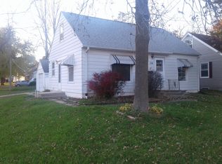 154 18th St SW, Cedar Rapids, IA 52404