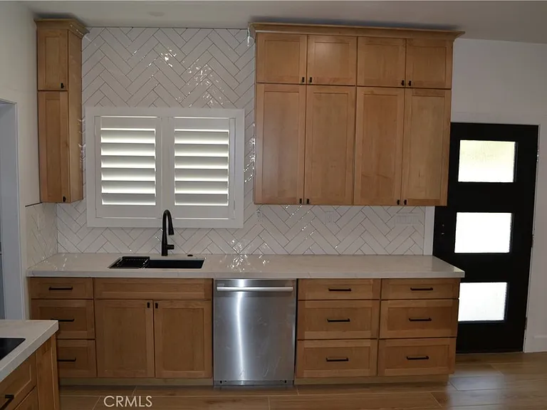 12747 Hilltop Dr #B — Photo 8