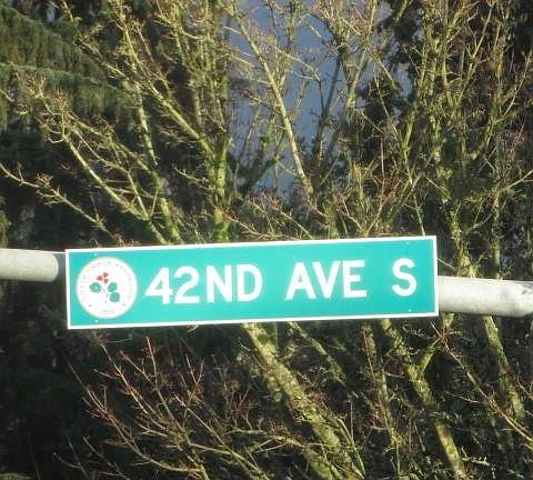 5th image of 16228 42nd Ave S