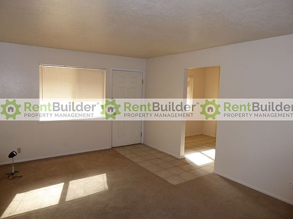 5th image of 205 Vassar Dr SE APT 1