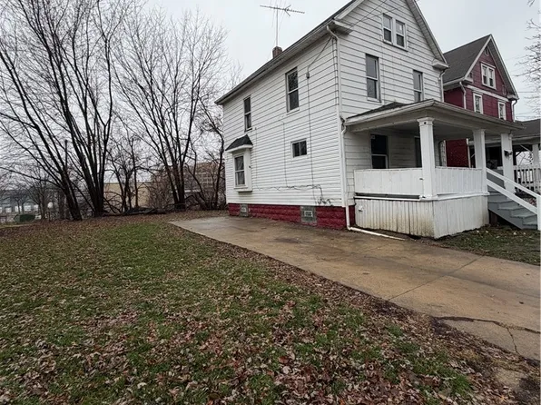 1332 Highbrook St, Akron, OH 44301