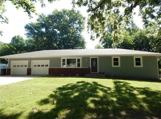 1911 2nd Ave, Leavenworth, KS 66048