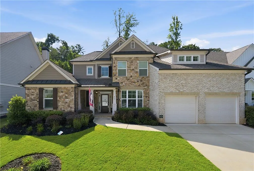 4 bed, 3.5 bath, 3569 sqft, $4,500 — Photo 1