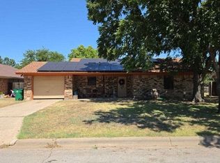 1419 Inglewood Dr, Stephenville, TX 76401