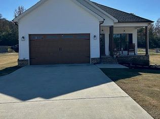 145 Vail Dr, Grant, AL 35747