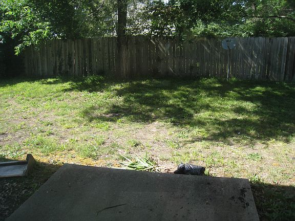 5th image of 13821 S Us Highway 71 APT D