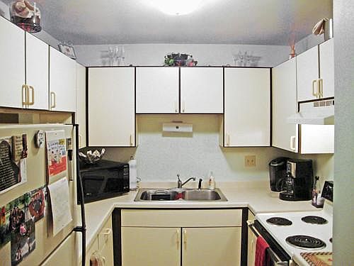 3rd image of 4719 Vista Park Ct APT 5