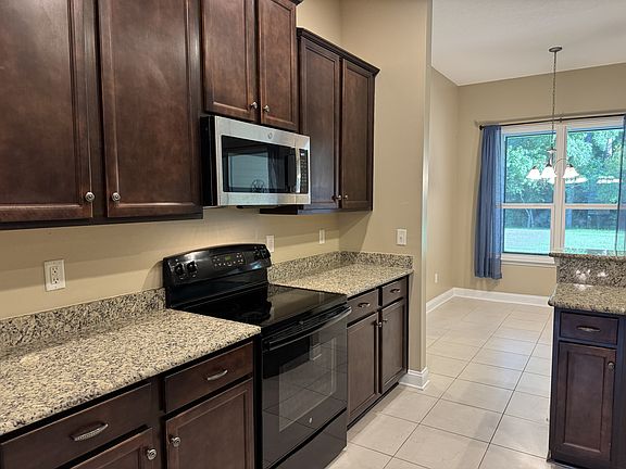 2nd image of 79717 Plummers Creek Dr