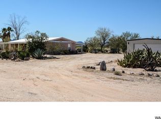 32374 Sleepy Hollow Rd, Bouse, AZ 85325