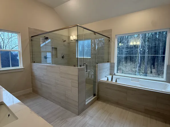 2049 Burson Dr, Chesapeake, VA 23323