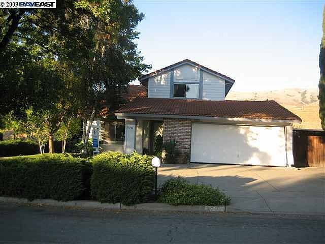 1st image of 47232 Yucatan Dr