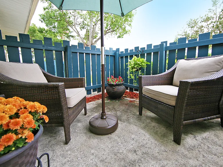 Mango Way Apartments — Photo 10