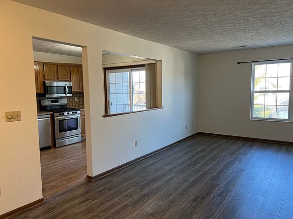 5th image of 754 Tollis Pkwy #754