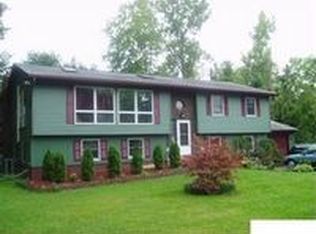 45 N Vernon St, Athens, NY 12015