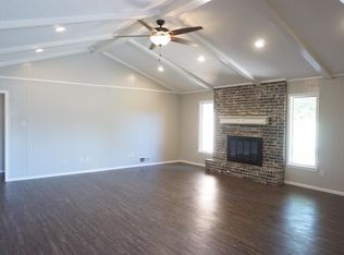 8015 Elmwood Ave, Lubbock, TX 79424