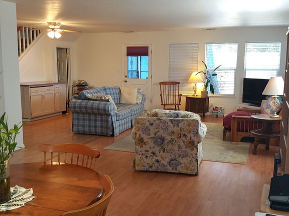 5th image of 1240 Palm Ave