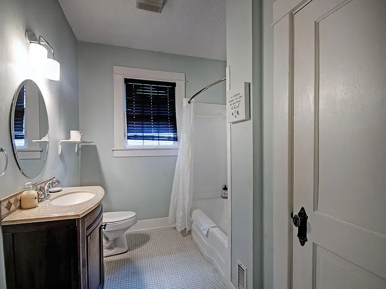 420 Hartfield St — Photo 5