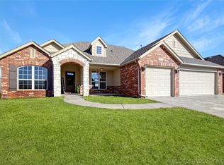 1622 E Washington Pl, Broken Arrow, OK 74012