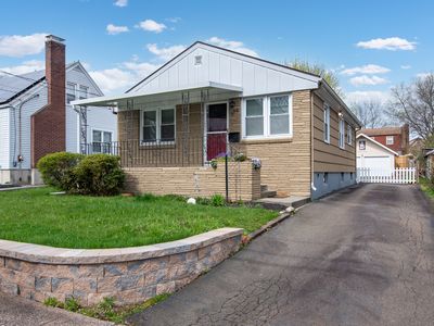 174 Charter Oak Avenue, East Haven, CT, 06512