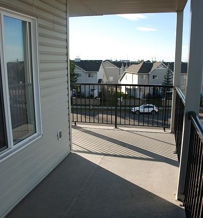 5 Balcony_10282019
