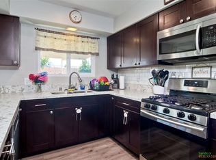 13111 Laurel St, Lakeside, CA 92040