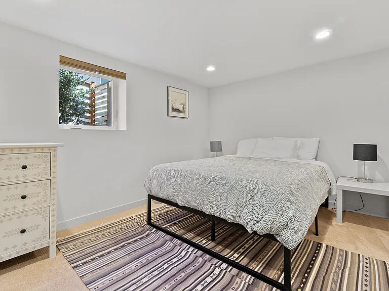 3420 Alamo Pl S — Photo 25