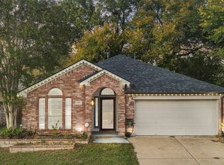 5005 Bradley Ln, Arlington, TX 76017