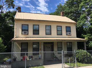242 Liberty St, Martinsburg, WV 25404