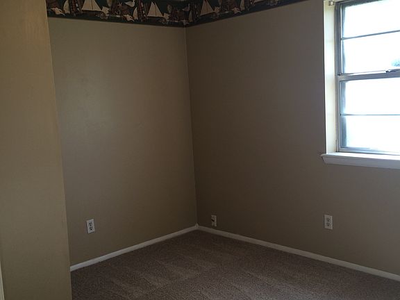 5th image of 18 Creek Ln