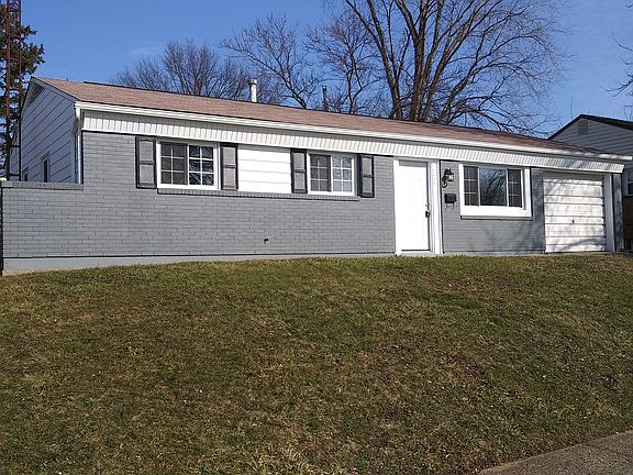 2nd image of 2439 Cathy Dr NE
