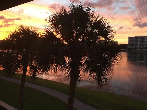 Picture Perfect Florida Lakeview!