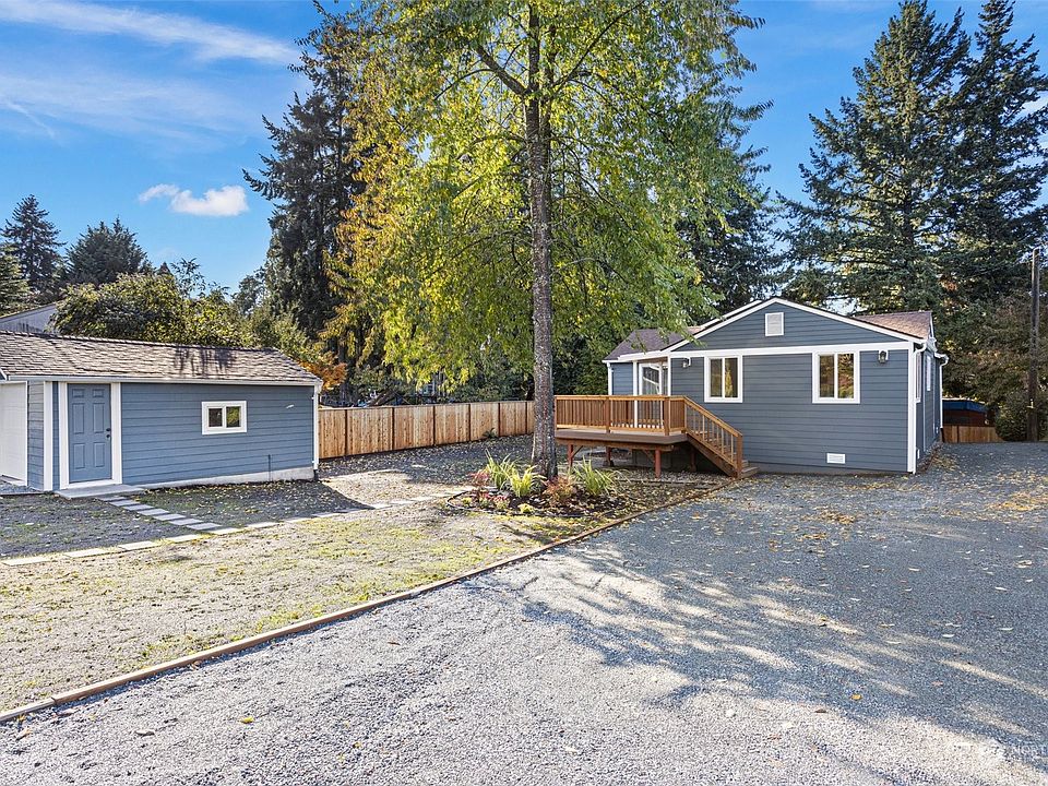 10825 25th Avenue SW, Seattle, WA 98146 | Zillow