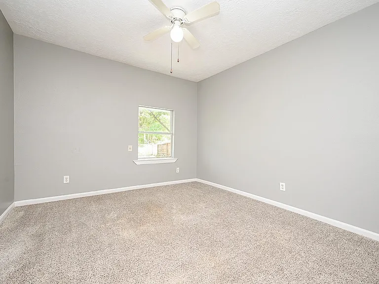8007 Carver Rd — Photo 16