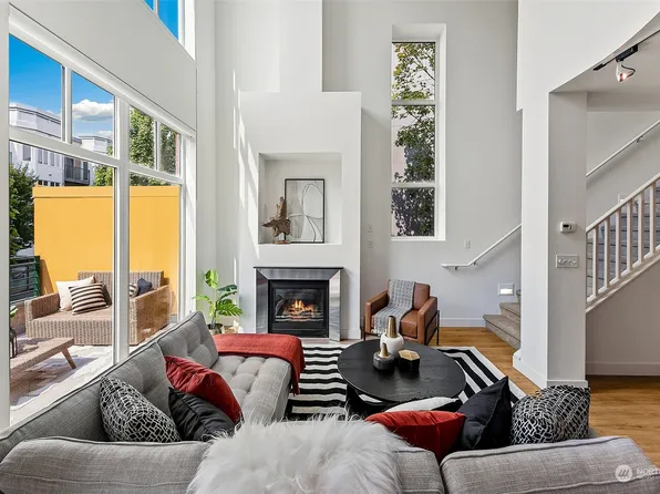 17 W Mercer Street #1, Seattle, WA 98119