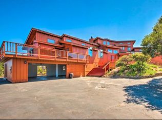 404 Hidden Valley Rd, Royal Oaks, CA 95076