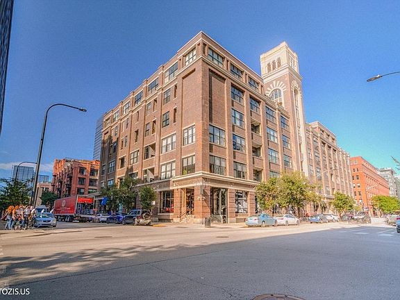 2nd image of 1000 W Washington Blvd Unit 202